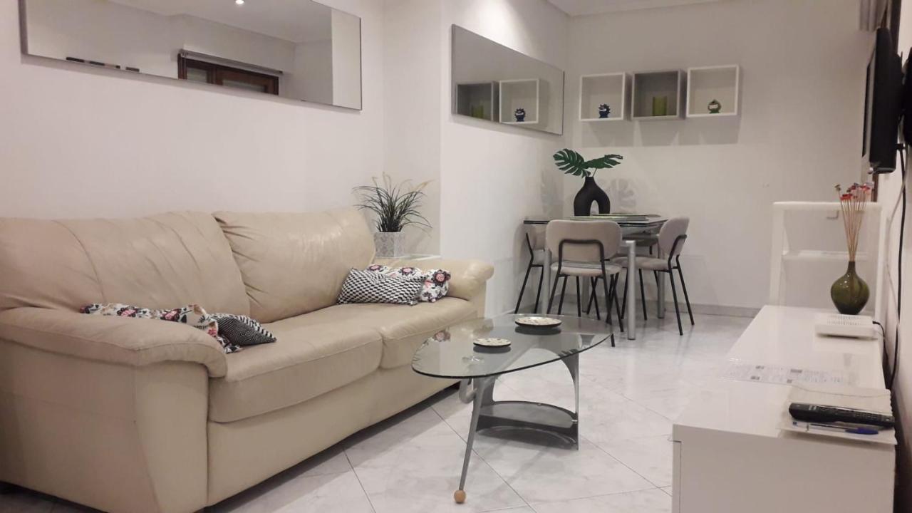 Ferienwohnung Apartamento Junto Al Santiago Bernabeu Con Piscina Madrid Exterior foto