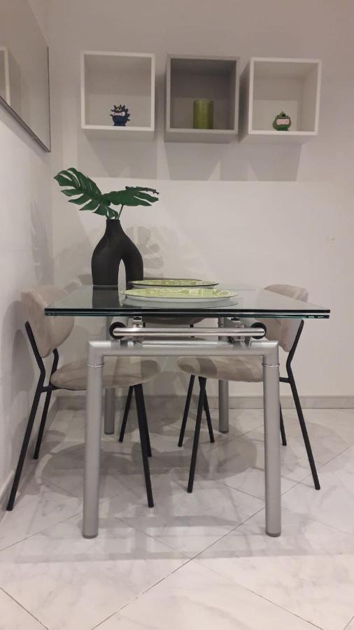 Ferienwohnung Apartamento Junto Al Santiago Bernabeu Con Piscina Madrid Exterior foto