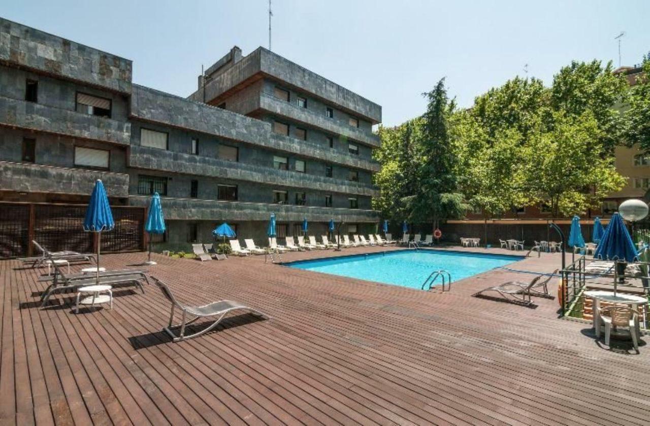 Ferienwohnung Apartamento Junto Al Santiago Bernabeu Con Piscina Madrid Exterior foto